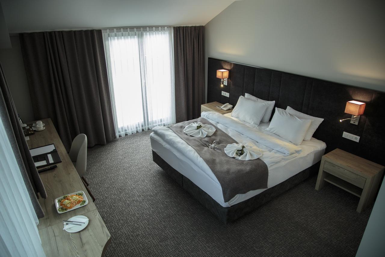 Hotel City Inegoel Экстерьер фото