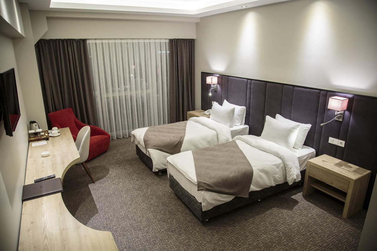 Hotel City Inegoel Экстерьер фото