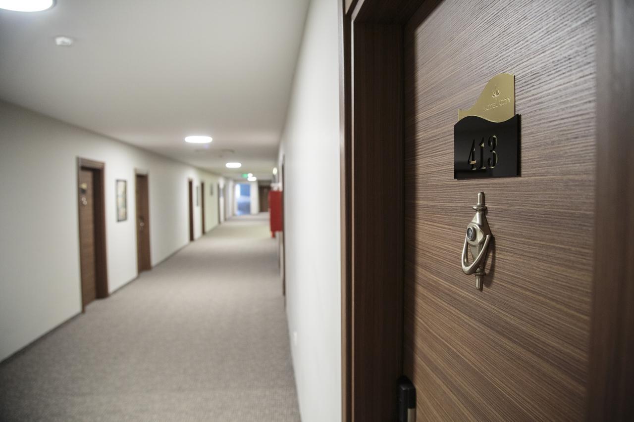 Hotel City Inegoel Экстерьер фото