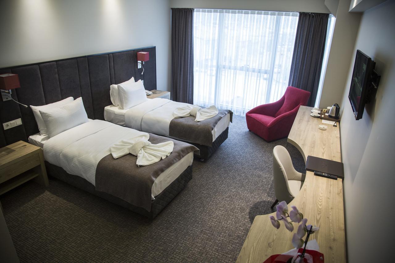 Hotel City Inegoel Экстерьер фото